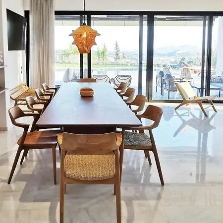 Villa Maison A Rhodes With 66m2 Heated Pool On A 4800m2 Plot *