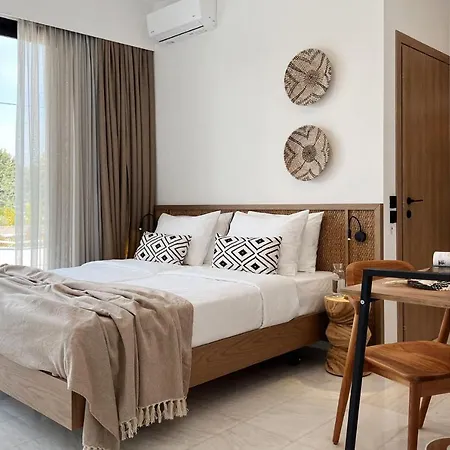 Maison A Rhodes With 66m2 Heated Pool On A 4800m2 Plot * Koskinou (Rhodes)