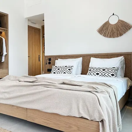 Villa Maison A Rhodes With 66m2 Heated Pool On A 4800m2 Plot Koskinou (Rhodes)