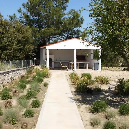 Vilă Maison A Rhodes With 66m2 Heated Pool On A 4800m2 Plot Koskinou (Rhodes)