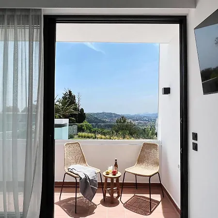 Maison A Rhodes With 66m2 Heated Pool On A 4800m2 Plot