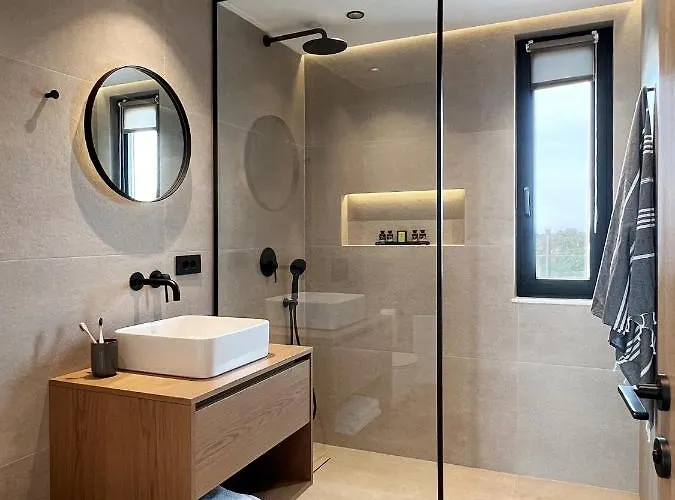 Vilă Maison A Rhodes With 66m2 Heated Pool On A 4800m2 Plot *