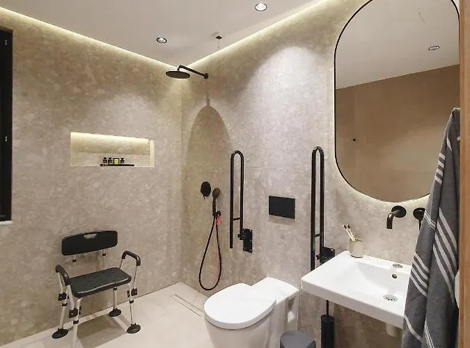 Vilă Maison A Rhodes With 66m2 Heated Pool On A 4800m2 Plot *