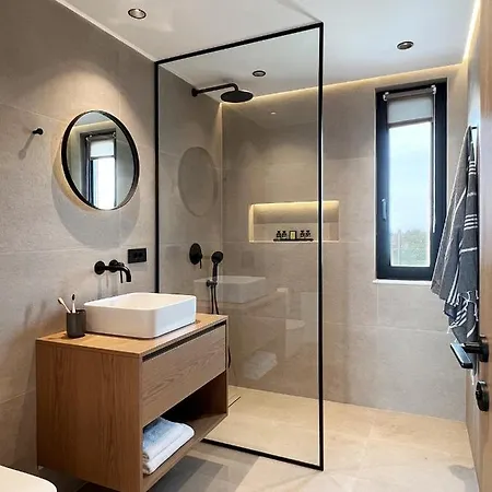 ヴィラ Maison A Rhodes With 66m2 Heated Pool On A 4800m2 Plot *