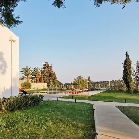 Maison A Rhodes With 66m2 Heated Pool On A 4800m2 Plot ヴィラ Koskinou