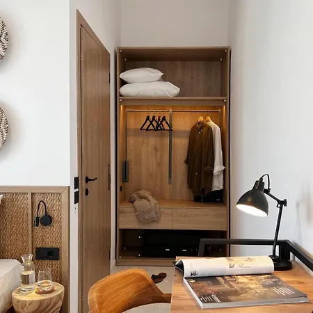 Maison A Rhodes With 66m2 Heated Pool On A 4800m2 Plot