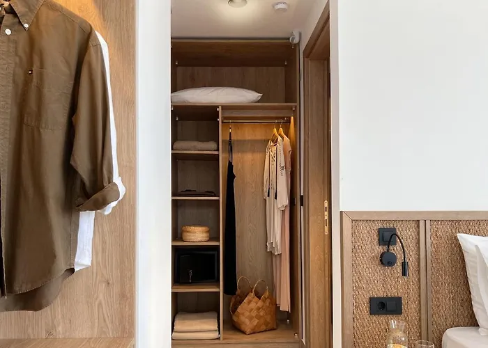 Maison A Rhodes With 66m2 Heated Pool On A 4800m2 Plot Koskinou (Rhodes)